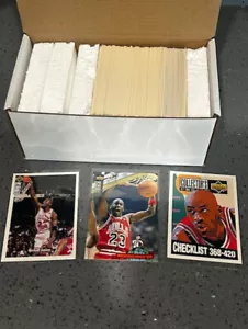 Set Completo 211-420 Serie Basket Scelta Collezionisti 1994-95 - 3 MJ - Foto 1 di 2