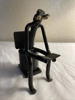 Estatua de ciclismo vintage - 5 pulgadas de alto - pesa más de 1 1/2 libras Foto 1 de 4