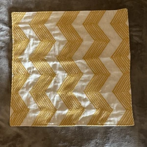 Copricuscino Fienile Ceramica Giallo Bianco Treccia Chevron Lino 18 X 18 - Foto 1 di 6