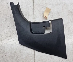 Volkswagen Passat 2012-2015 fabricante de equipos originales delantero izquierdo borde de panel de patada inferior 561863483 - Imagen 1 de 10