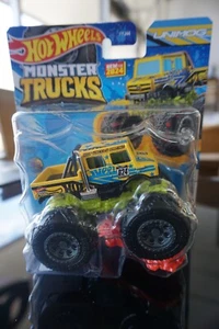 Hot Wheels Monster Trucks 1/64 Scale 2024 Unimog with Red Crushed Car (12878) - Picture 1 of 5