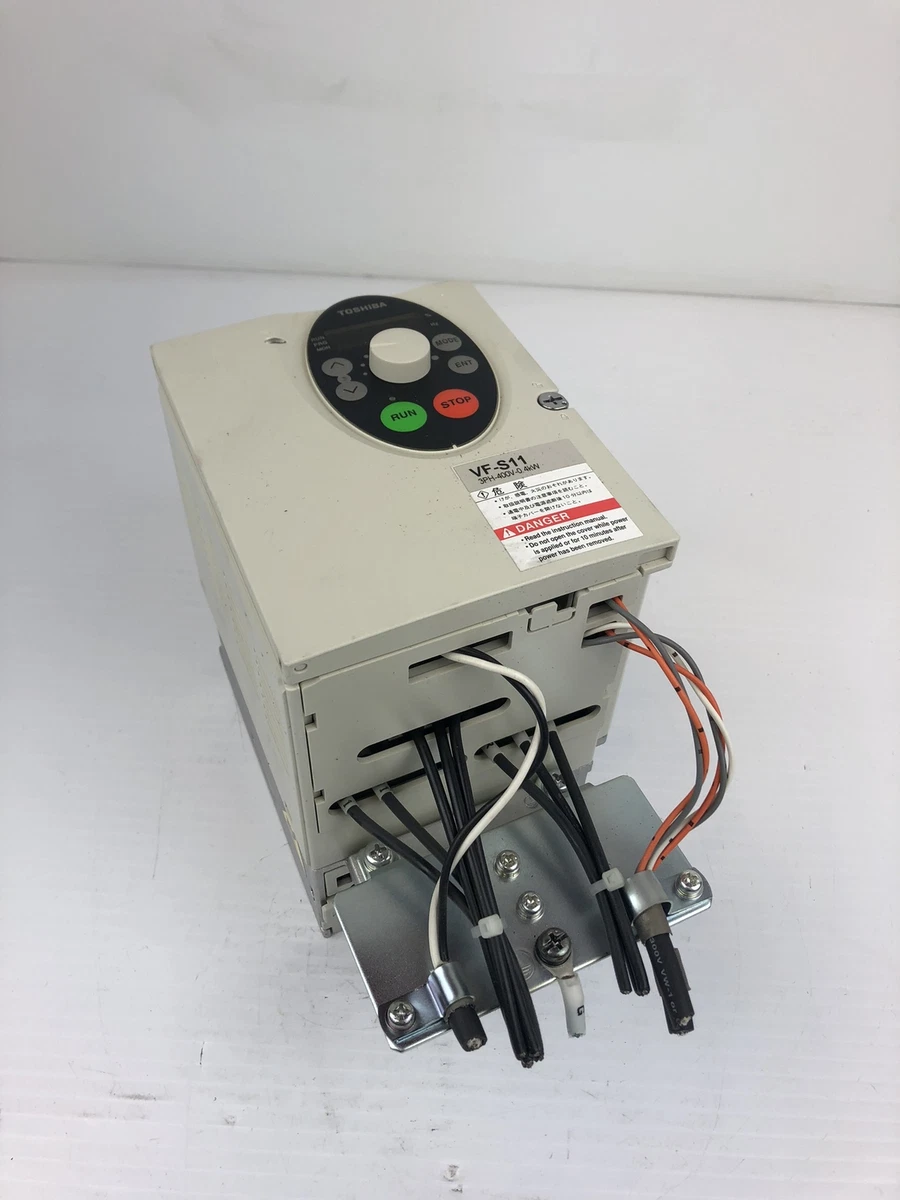 Toshiba 東芝　インバータ　VFS11-2015PM-AN (R5) 東芝 VFS15-2055PM 5.5kw 三相200V インバータ VFS15シリーズ(多機能