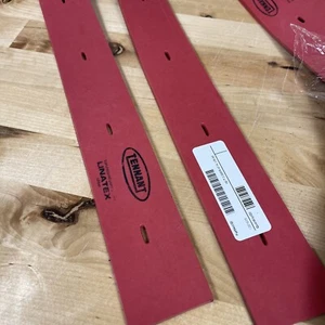 Qty 1 Tennant Nobles 1221572 Blade Rear Squeegee 700MM Linatex New - Picture 1 of 2