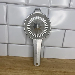VINTAGE Foley Citrus Fruit Juicer Aluminum Hand Held Lemon Orange Juice Squeezer - Picture 1 of 5