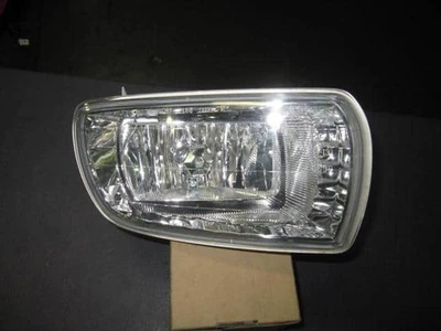 Faro antiniebla derecho SUBARU Impreza 2001 LA-GG2 84501FE060 [usado] [PA01158387] Foto 1 de 2