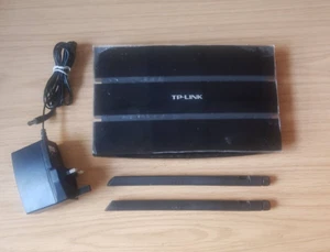 TP-LINK TDW8970 300Mbps Wireless N Gigabit ADSL2+ Fibre Modem Router - Picture 1 of 3