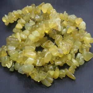 Chips de jade perforados naturales, 5-8 x 5-8 mm, cadena de 31,5", correo gratuito, vendedor de OZ - Imagen 1 de 2