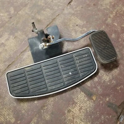 Juego trasero derecho Suzuki Boulevard C50 VL800 2009 2005-2009 pedal de freno Foto 1 de 4