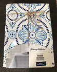 Nappe intérieure/extérieur Tommy Bahama MEDALLIONS 60 x 84 pouces bleu et blanc --NEUF AVEC ÉTIQUETTES