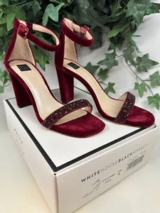 White House Black Market Women Penni Red Velvet Heels 9 in Duster Bag New in box - Picture 1 of 12