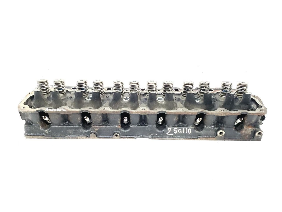 1997 1998 1999 Jeep Wrangler OEM Cylinder Head 4.0L - Image 1 of 4