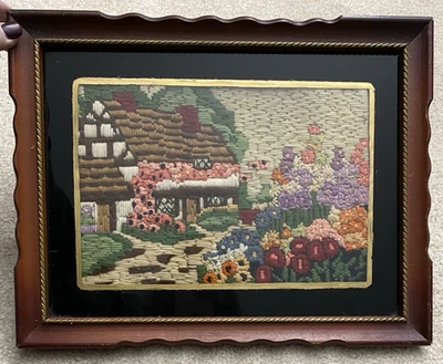 Vintage Crewel Embroidery English Country Cottage Garden Flowers Framed 13x10 - Image 1 of 3