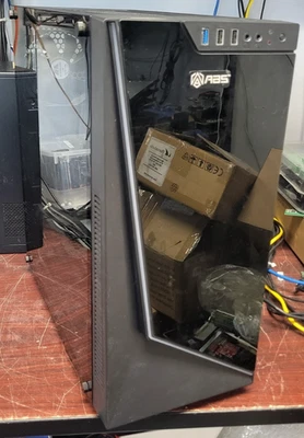 PC personalizada Gigabyte B560 Intel Core i5-10400F 64 GB Ram RTX 3060 SIN HDD/OS #73 Foto 1 de 4