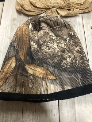 Sombrero Realtree Reversible Camuflaje y Vellón Negro Foto 1 de 2