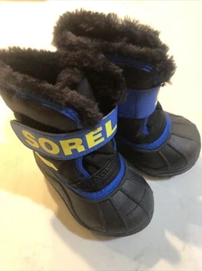 Botas Sorel Niños 5 Niños Pequeños Comandante Aisladas Invierno Botas de Nieve Negras NV1960-011 - Imagen 1 de 5