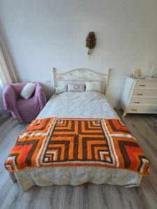 NEW HANDMADE KNIT KNITTED BLANKET THROW WOOL GEOMETRIC PATTERNED CHRISTMAS GIFT - Picture 1 of 8
