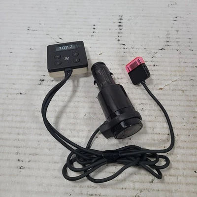 Microsoft Zune Car Pack Transmisor FM Base Cargador Negro Foto 1 de 4