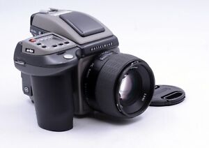 HASSELBLAD H4D-40 40 MP DIGITAL CAMERA WITH 80mm F/2.8 LENS