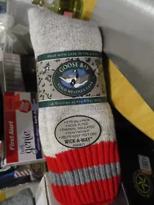 2 Paar Goose Bay Cold Weather Gear Wick-a-Way Wollsocken Größe L (9-12) NEU - Bild 1 von 4