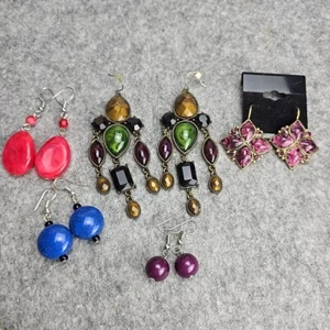 Lot Of 5 Jewel Tone Earrings Mixed Lot - Picture 1 of 5