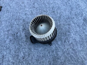 HEATER/AC BLOWER MOTOR ASSEMBLY 80K OEM 12-18 AUDI A6 A7 A8 S6 S7 S8 RS7 - Picture 1 of 5