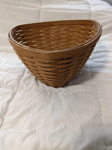 Longaberger Basket Triangle Corner Basket 10.5 x 10.5" 2009 No Liner Cover