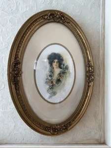 πΌοΈ Antique Oval Convex Bubble Glass Frame w/ Mary Connell Portrait π§βπ¨ - Picture 1 of 9