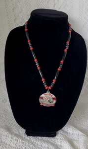 TAMPA BAY BUCCANEERS VERSTELLBARE HALSKETTE * 1997 SISKIYOU BUCKLE COMPANY * METALL - Bild 1 von 6