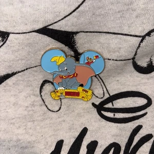 Spilla Disney Momenti Magici di Disney Bradford Exchange Disney Dumbo - Foto 1 di 3