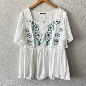 Bloomchic Plus Size 3X 22-24 Off White Boho Floral Embroidery Flowy Beachy Top - Picture 1 of 12