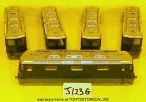 j123G Jouef Ersatzteile MASSENBONUS KAUFEN 5x Bodyshell re4/4 11166 cff sbb ffs glasiert - Bild 1 von 1