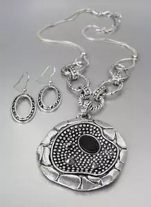 ÚNICO Antiguo Collar Medallón Cristales de Marcasita Textura con Puntos de Plata - Imagen 1 de 1