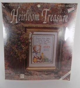 NUEVO Kit de punto de cruz de oso 5220 recuerdo bebé tesoro reliquia vintage 9x12 - Imagen 1 de 3