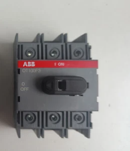 ABB OT100F3 Sezionatore Non Fuso 100 Amp 3 Poli Consegna Rapida - Foto 1 di 9