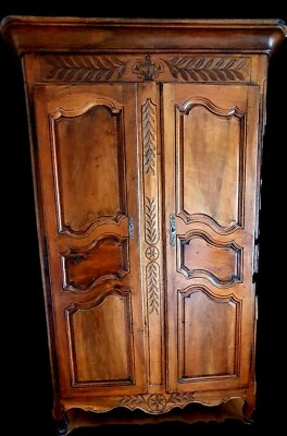 Armoire Provençale Louis XV en noyer 18ème siècle 2 tiroirs et un tiroir secret  - Photo 1/4