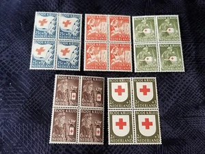 Netherlands Stamp Set - MH - 1953 Red Cross - B542 - Picture 1 of 2