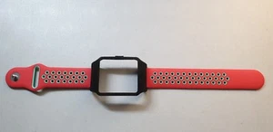 Sony SmartWatch 3 SWR50 Schwarzes Gehäuse & Rot + GRÜNE Punkte Silikonarmband - Bild 1 von 11