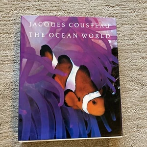 The Ocean World by Jacques-Yves Cousteau Large Hardcover Book USED - Imagen 1 de 11