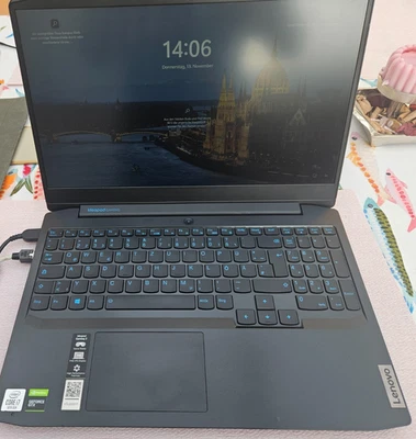 Lenovo ideapad Gaming 3-15IMH05 Laptop 81Y4 i7 2,6 GHz 16GB RAM 512GB SSD WIN11  - Bild 1 von 4