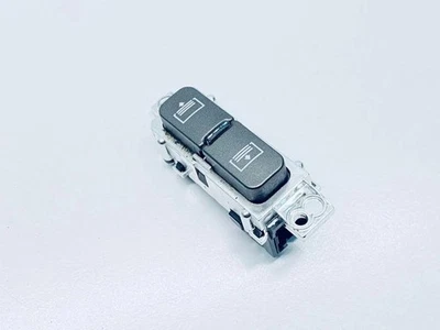 LANCIA THESIS 841 Panneau de Commutateurs 156036016 2.39 Diesel 2008 30683556 - Photo 1/3