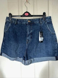 Denim Shorts Size 18 - Picture 1 of 3