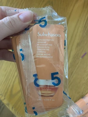 Sulwhasoo Concentrated Ginseng Rejuvenating Cream 1 mL x 12 samples. NEW - Image 1 of 3