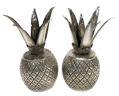 Красивая антикварная пара континентальных коробок в форме ананаса из чистого серебра - Изображение 1 из 4
