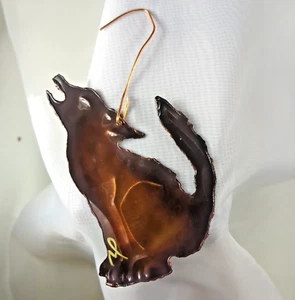 Howling Coyote Handmade Tree Ornament signed Art - 3.5" - Lacquer Copper Patina - Imagen 1 de 19