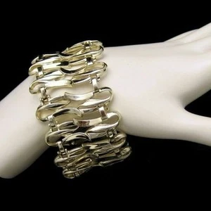 Vintage Extra Wide Open Links Bracelet Pretty Shiny Pale Gold Plated Finish - Picture 1 of 7