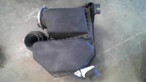Used Air Cleaner Assembly fits: 2002 Cadillac Deville 4.0 Grade A