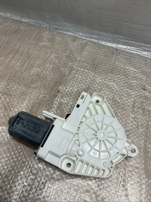 12-18 Audi A6 S6 C7 Front Right Door Window Regulator Motor 8K0959802B OEM - Image 1 of 4