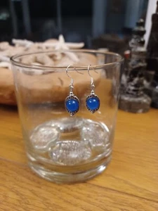 Schöne blaue Kyanit verzierte Ohrringe. Sterling Silber Haken.  - Bild 1 von 3
