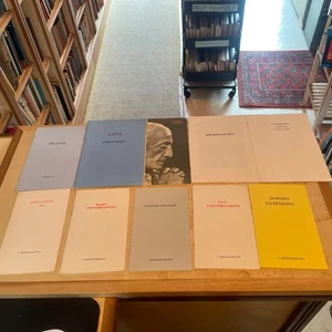 10 Krishnamurti pamphlets Theosophy Spirituality job lot - Imagen 1 de 1