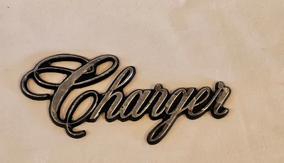 Vintage 1975-1978 DODGE CHARGER Fender Emblem Script Badge - Изображение 1 из 3